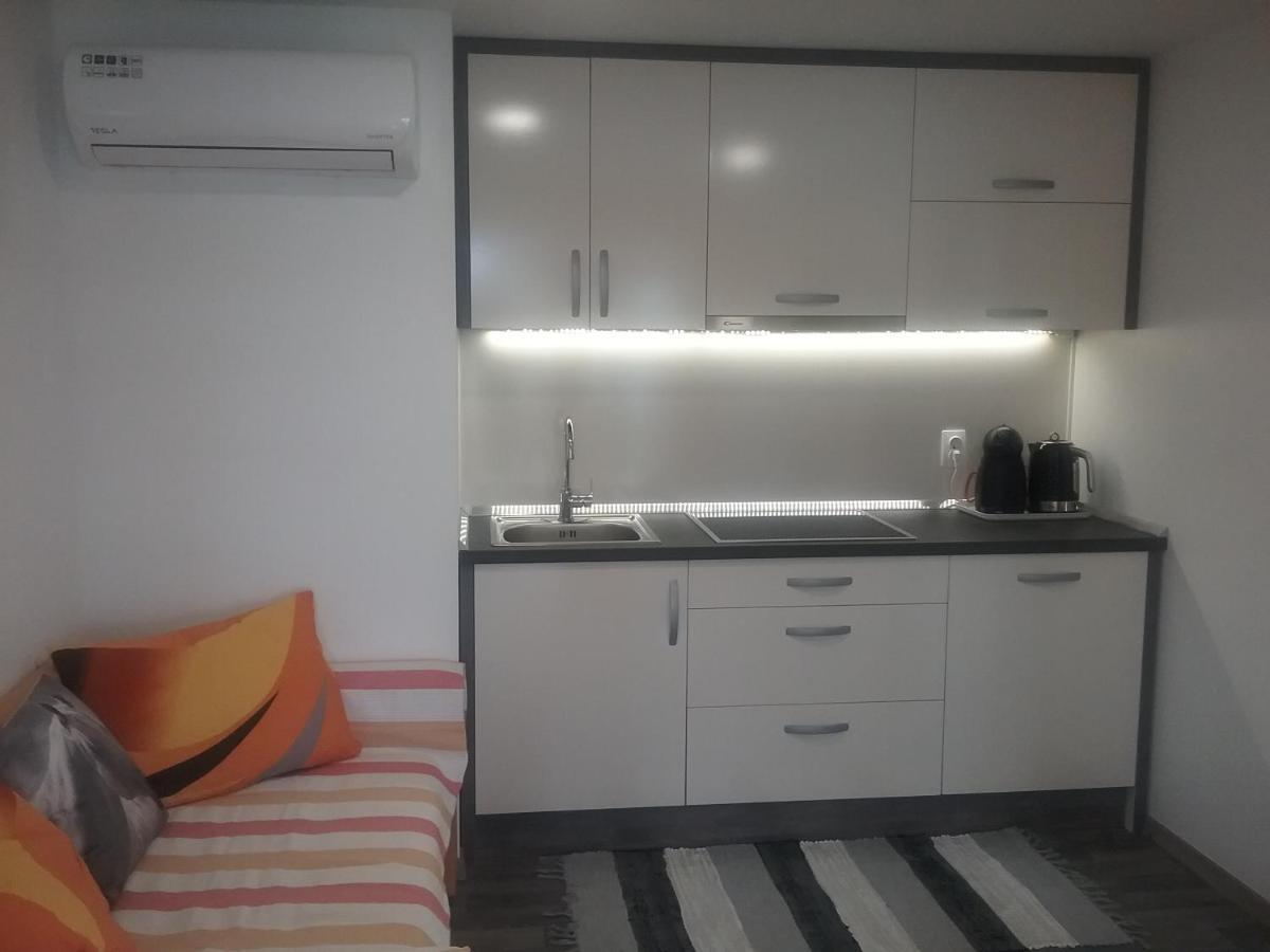 Mobile Home Tina Tisno Exterior foto
